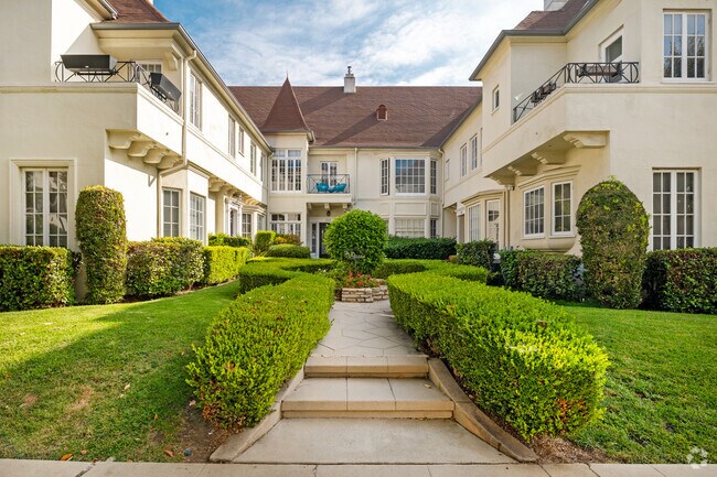 Outside of Building - Pierre Apartments