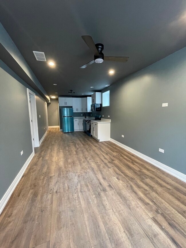 Foto del edificio - 1531 S Harding Ave