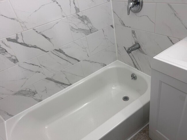 Foto del edificio - Kingsley Apartments