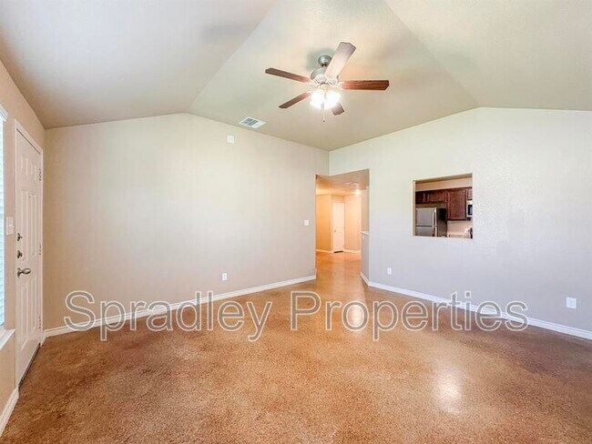 Building Photo - 1549 Kal Ct
