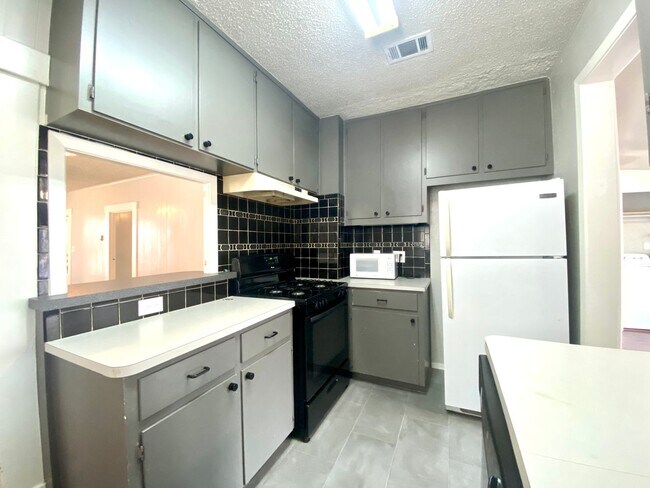 Foto del edificio - 30th-407 E