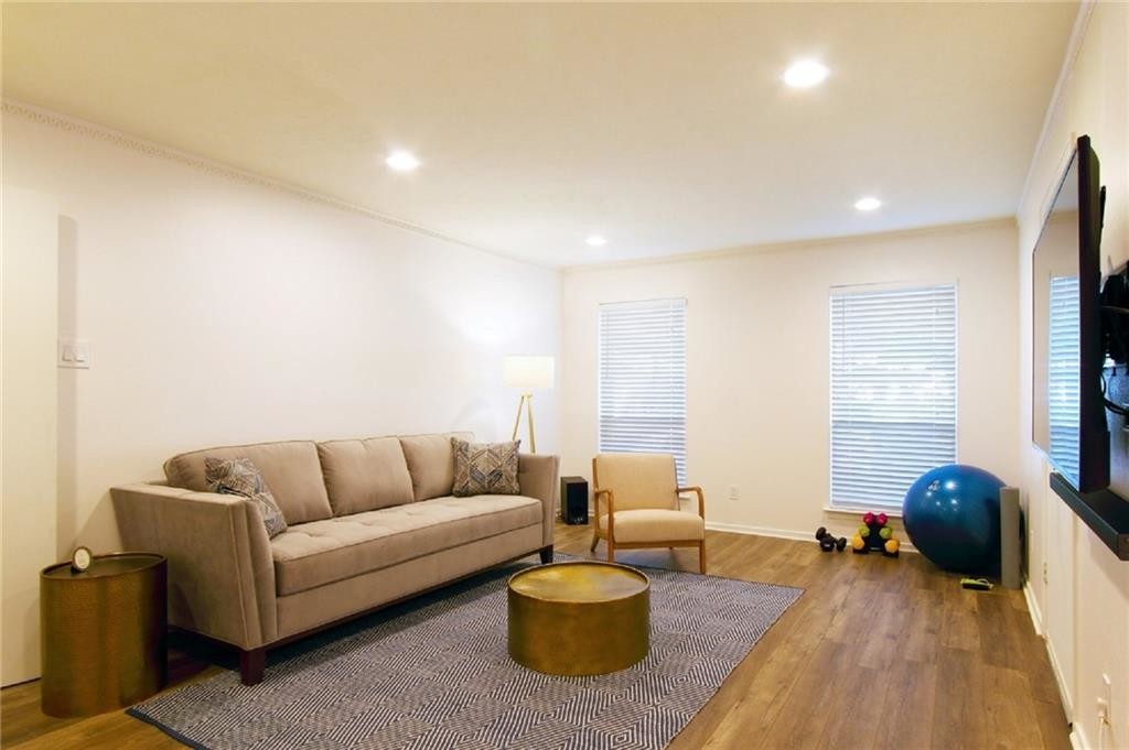 Foto principal - 11238 Park Central Pl