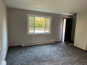 Building Photo - 2 Old Brooklyn Turnpike