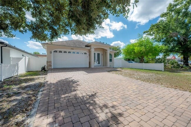 Building Photo - 2510 W South Ave