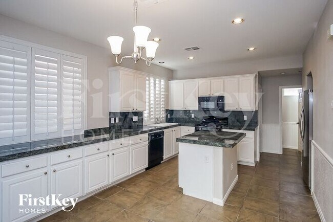 Foto del edificio - 7580 Alexander Hills St