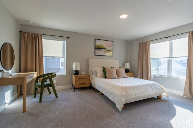3BR, 2.5BA - 1,789SF - Duplex - Bedroom 1 - Okemos Grand Reserve