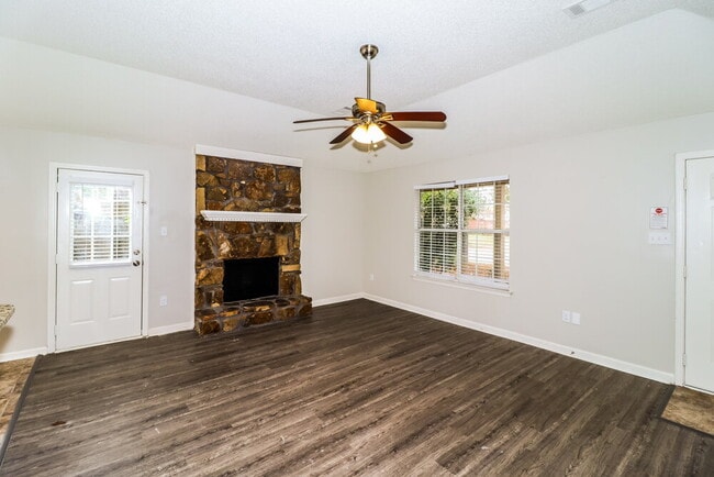 Foto del edificio - 7001 Bellevue Trce