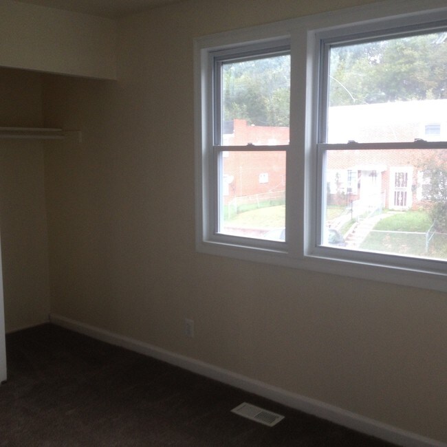Foto del edificio - 2542 Southdene Ave