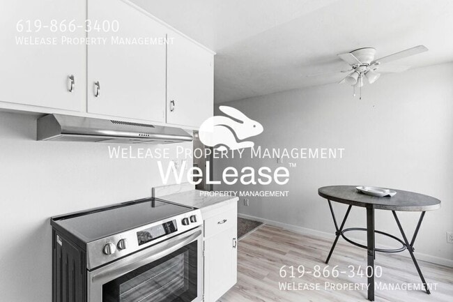 Building Photo - 279 Moss St