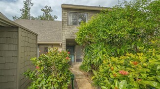 Building Photo - 1621 Clower Creek Dr