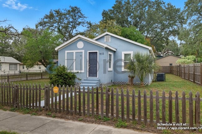 Building Photo - 1612 E Sitka St