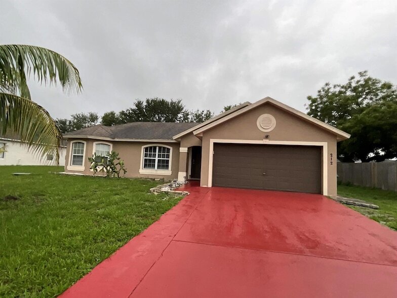 Foto principal - 212 SW Yager Pl