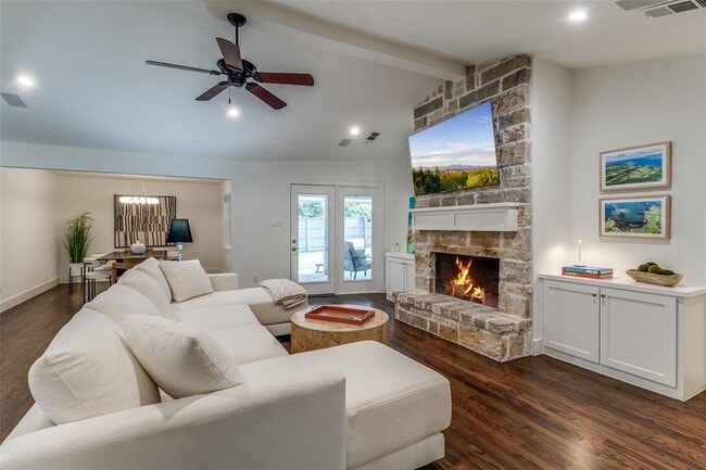 Foto del edificio - 6811 Huff Trail