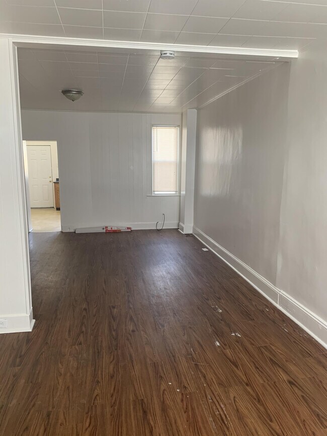 Foto del edificio - 628 E Patapsco Ave