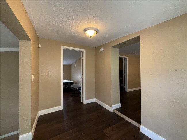 Foto del edificio - 1640 Salem Dr