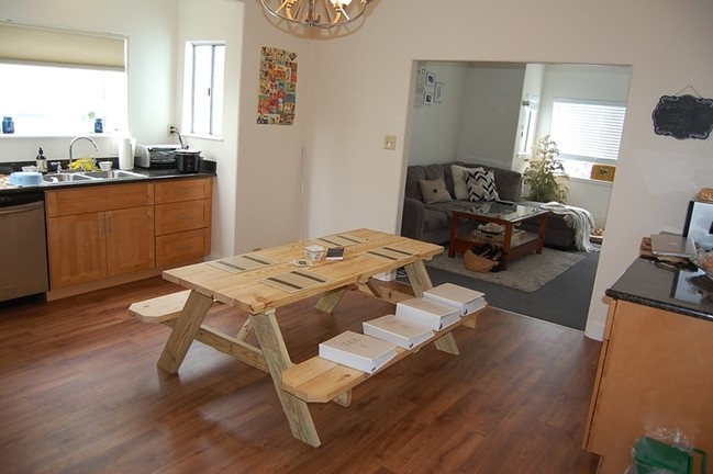 Interior Photo - 1619 Fairview St