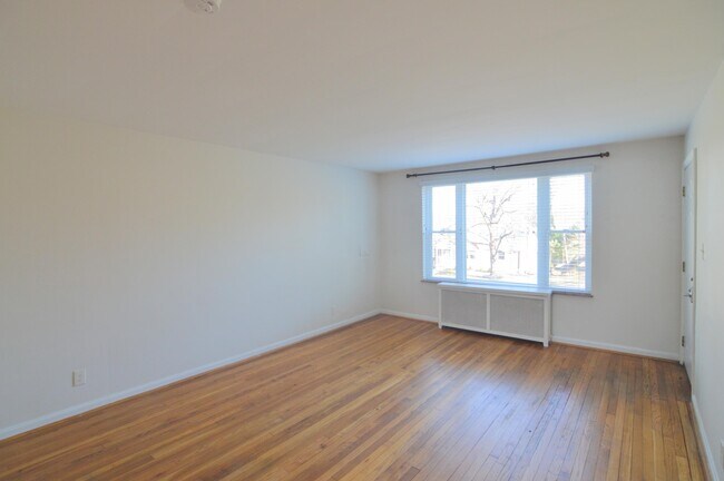 Foto del edificio - 27 Sunnymede Dr