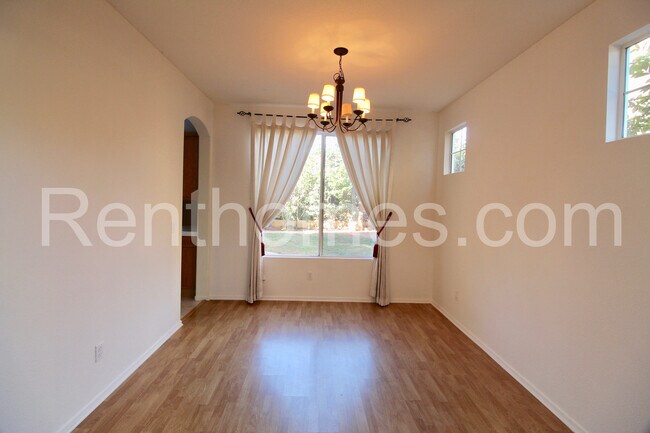 Building Photo - 12680 Senda Panacea