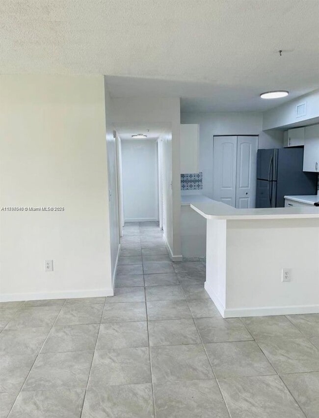Building Photo - 2600 S University Dr