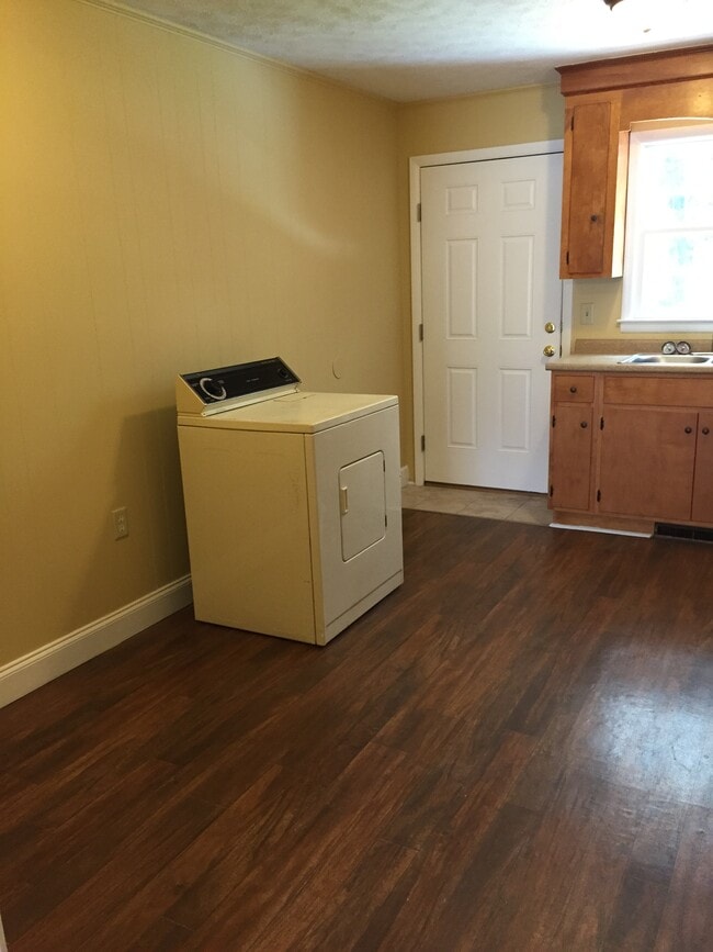 Foto del edificio - 1207 Fair Rd