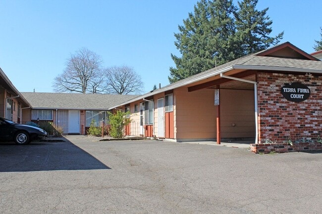 Building Photo - 2639-2639 SE 119th Ave