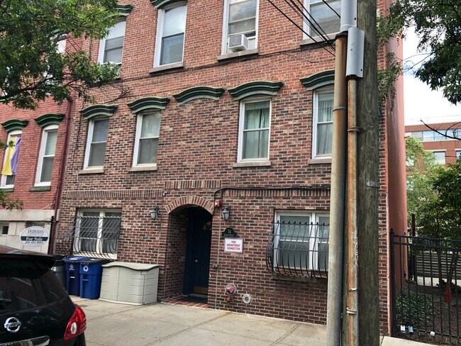 Foto del edificio - 74 Garden St