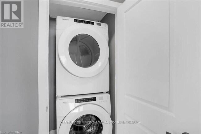 Building Photo - 1375 Whetherfield St