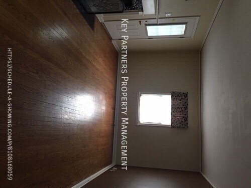 Building Photo - 619 NE 42nd-