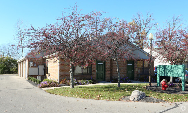 Foto del edificio - Deercreek Village Apartments