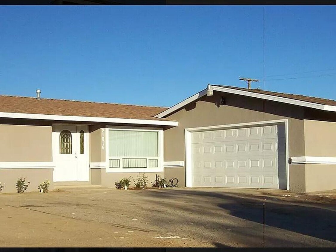 Primary Photo - California City home of beauty