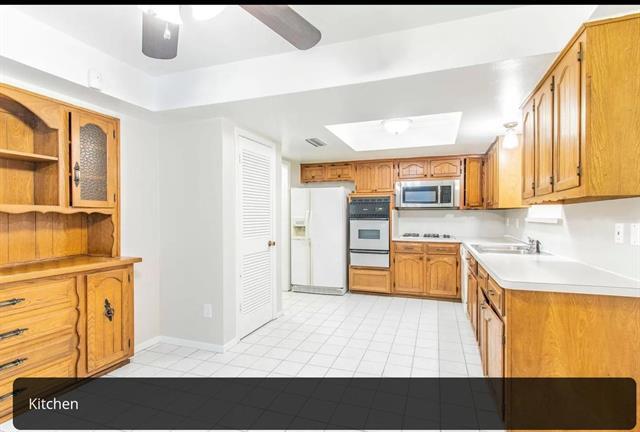 Building Photo - 213 Melinda Dr