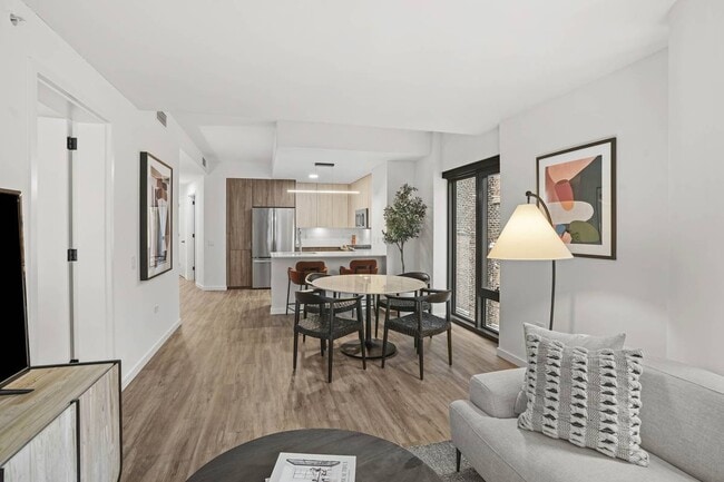 Photo - 196 N Aberdeen St Apartment