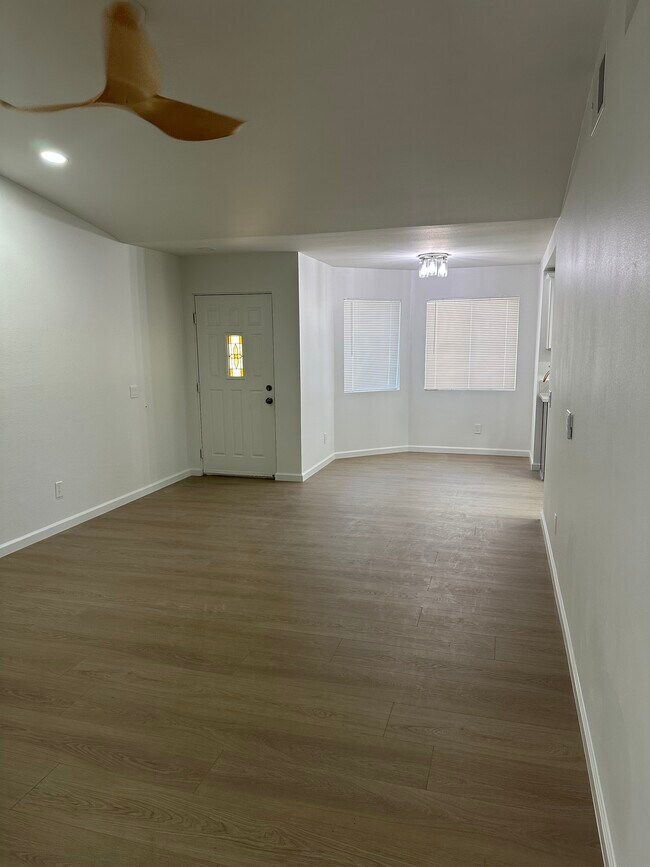 Foto del edificio - 79041 Avenue 42