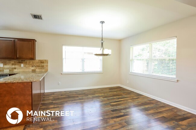 Foto del edificio - 1217 Brookmont Ave E