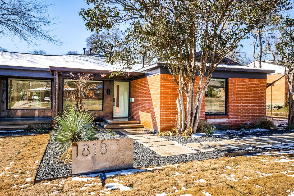 1818 Mariposa Dr, Dallas, TX 75228 House Rental in Dallas, TX