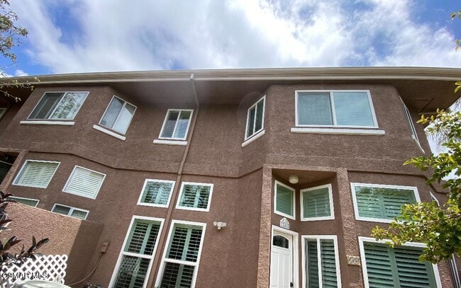 Building Photo - 255 N Skyline Dr