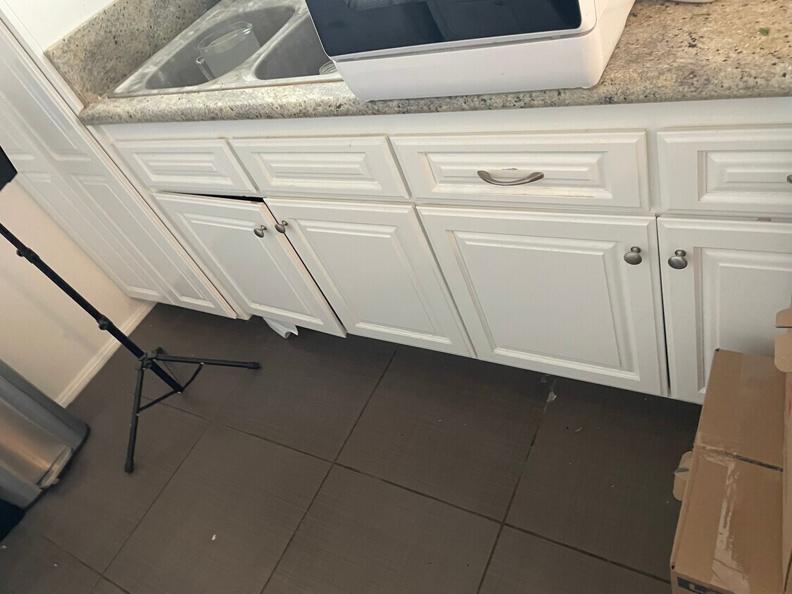 Foto principal - 336 1/2 S Orange Ave