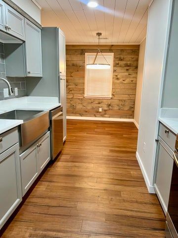 Foto del edificio - 6442 Brookmead Cir