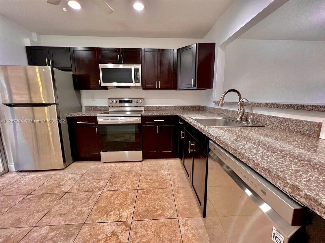 9924 NW 65th Ct, Tamarac, FL 33321 House Rental in Tamarac, FL