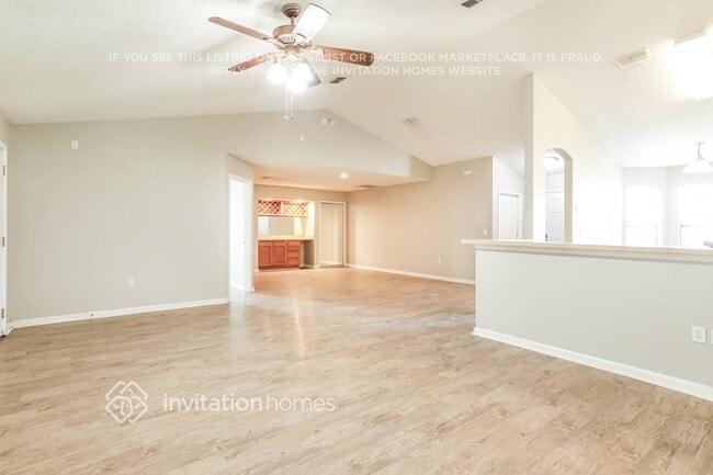 Building Photo - 9785 Oxford Station Dr