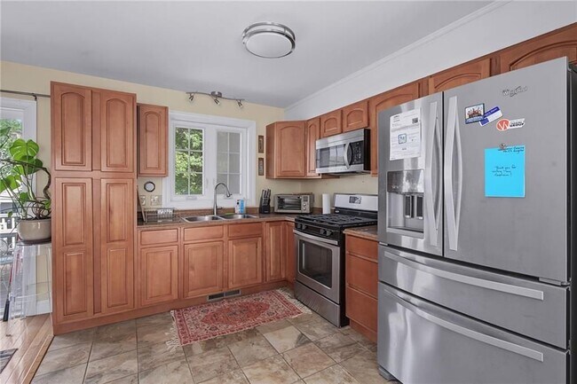 Foto del edificio - 45 Oakwood Ave