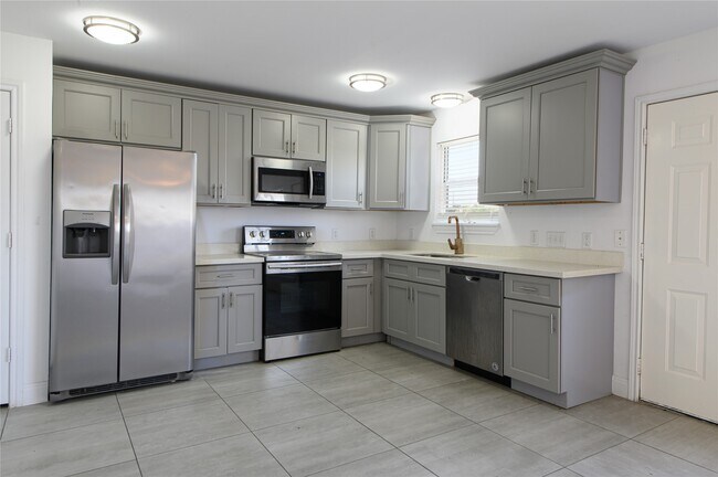 Building Photo - 12403 Urban Dale Ct