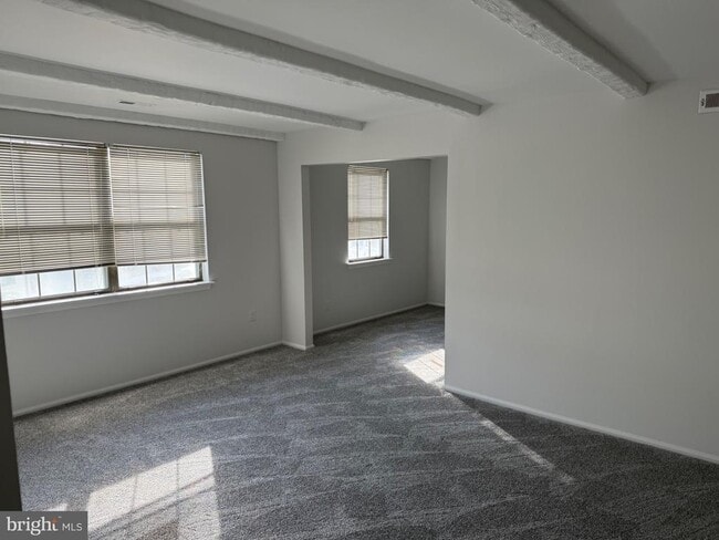 Building Photo - 10 ROBERT TREAT PAINE