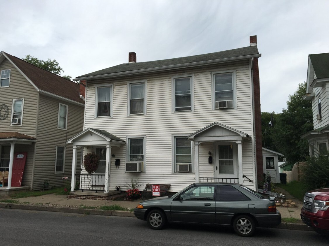 Front - 10 S High St