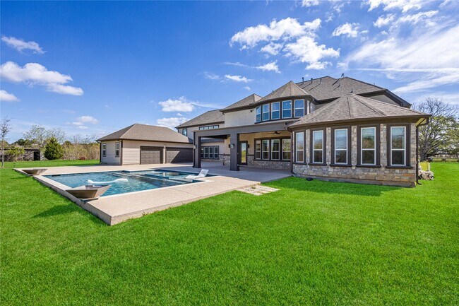 Foto del edificio - 15015 House Rd