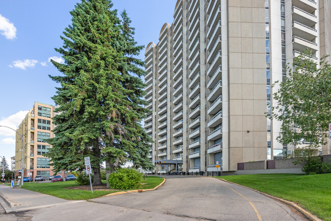 Building Photo - 10883 Saskatchewan Dr NW