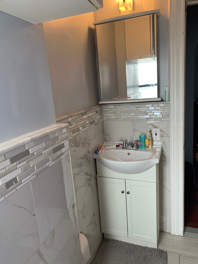 Building Photo - 94 Hamilton Pl