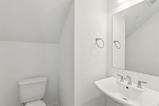 Building Photo - 2271 Adena Springs Dr