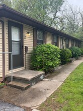 Building Photo - 842 S Scenic Ave