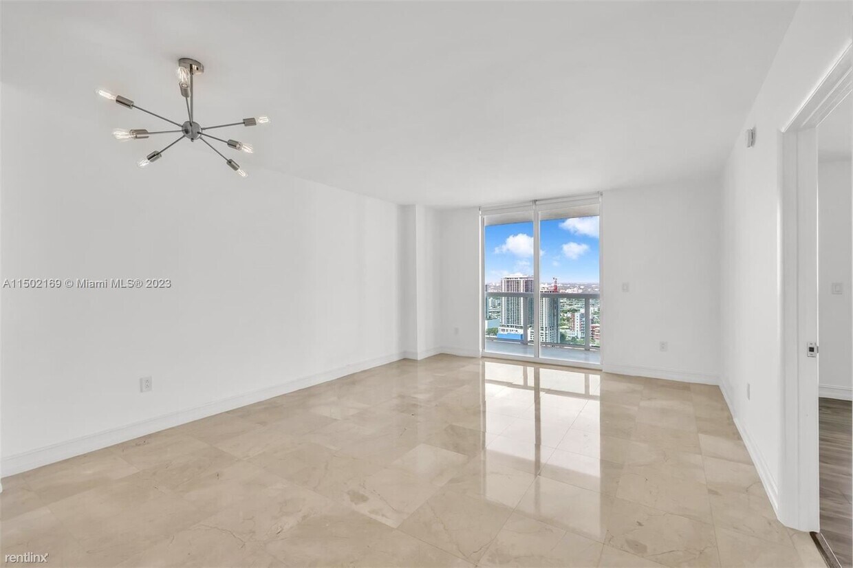 Primary Photo - 1 br, 1 bath Condo - 1800 N Bayshore Dr Ap...